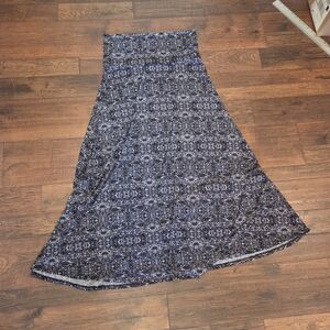 LuLaRoe Black White A-line Maxi Skirt Size Large Made In USA Polyester Spandex